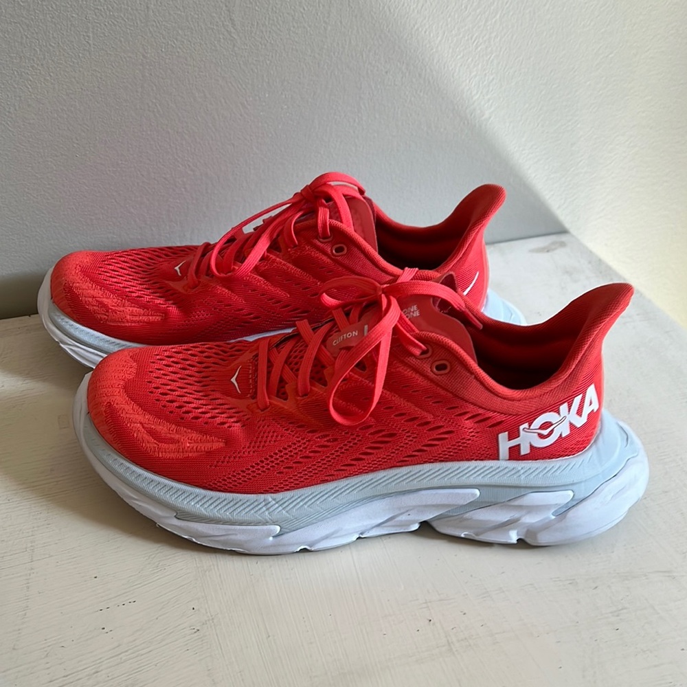 HOKA Clifton Edge